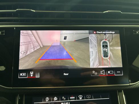 Used 2025 Audi RS Q8 performance image 16