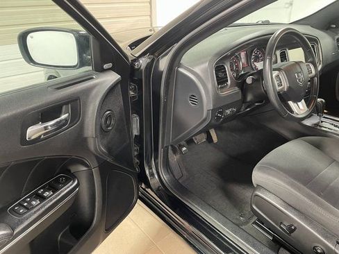 Used 2014 Dodge Charger R/T image 10