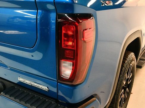 Used 2022 GMC Sierra 1500 Elevation image 14