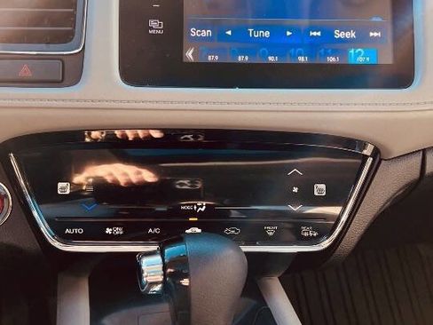 Used 2016 Honda HR-V EX image 14