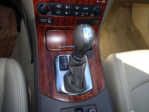 Used 2009 INFINITI G37 x Sedan w/ Premium Pkg AWD/4WD image 8