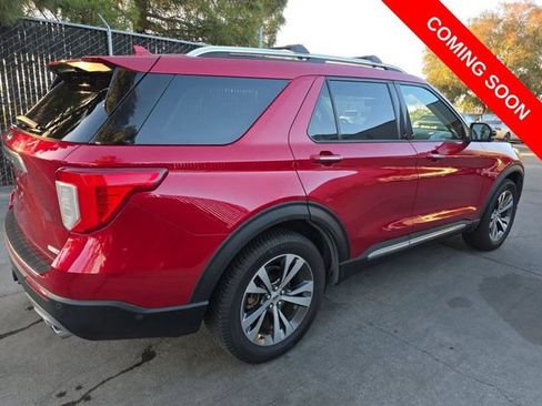 Used 2020 Ford Explorer Platinum AWD/4WD image 2