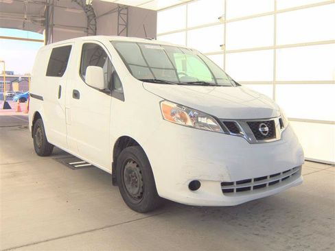 Used 2020 Nissan NV200 SV FWD image 2