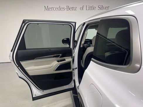 Used 2024 Kia Telluride SX Prestige AWD/4WD image 23