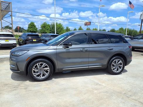 Certified 2025 Lincoln Corsair FWD image 3
