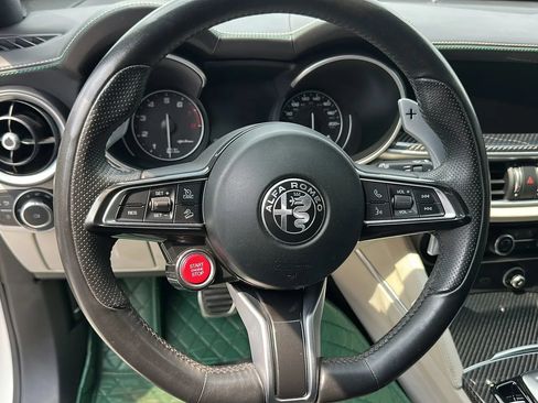Used 2021 Alfa Romeo Stelvio Quadrifoglio w/ Nero Edizone Quadrifoglio AWD/4WD image 10