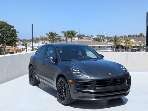 Certified 2024 Porsche Macan GTS AWD/4WD image 7