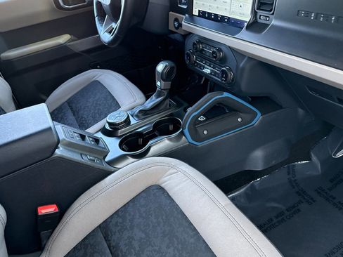 Used 2022 Ford Bronco Wildtrak image 33