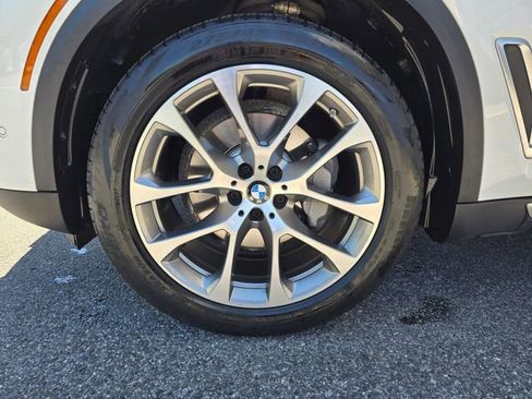 Used 2019 BMW X5 xDrive40i w/ Executive Package AWD/4WD image 28
