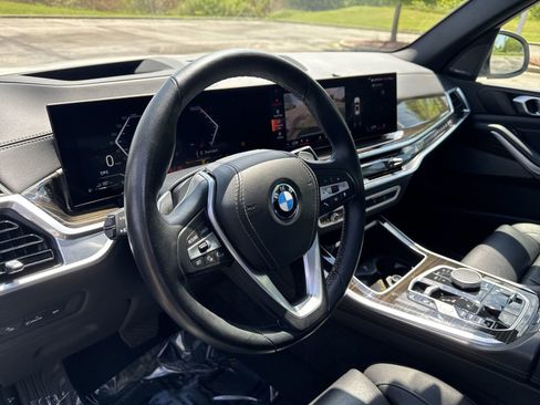 Used 2025 BMW X5 xDrive50e AWD/4WD image 21