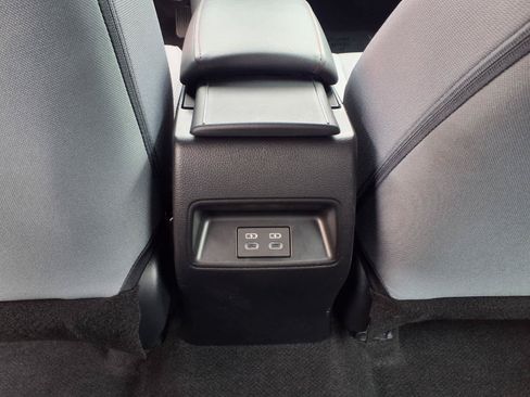 Certified 2025 Toyota Corolla SE w/ Convenience Package FWD image 12