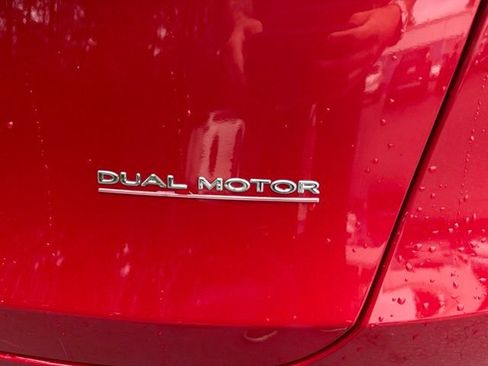 Used 2022 Tesla Model Y Performance AWD/4WD image 15