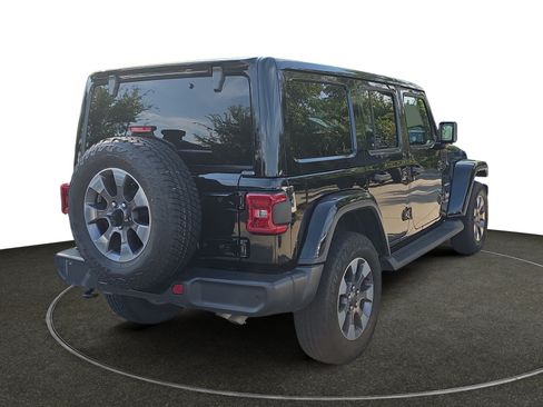 Used 2020 Jeep Wrangler Unlimited Sahara AWD/4WD image 6