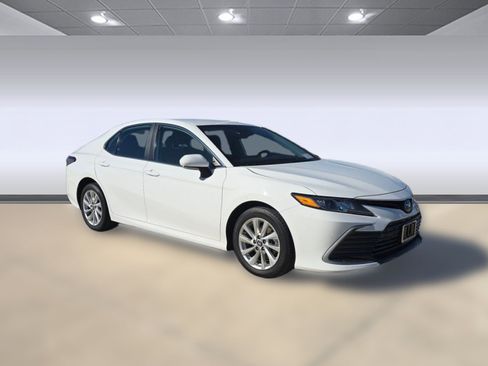 Used 2023 Toyota Camry LE w/ Cold Weather Package image 6
