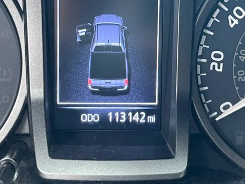 Used 2019 Toyota Tacoma TRD Off-Road AWD/4WD image 21