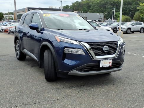 Used 2023 Nissan Rogue SV w/ SV Premium B Package AWD/4WD image 3