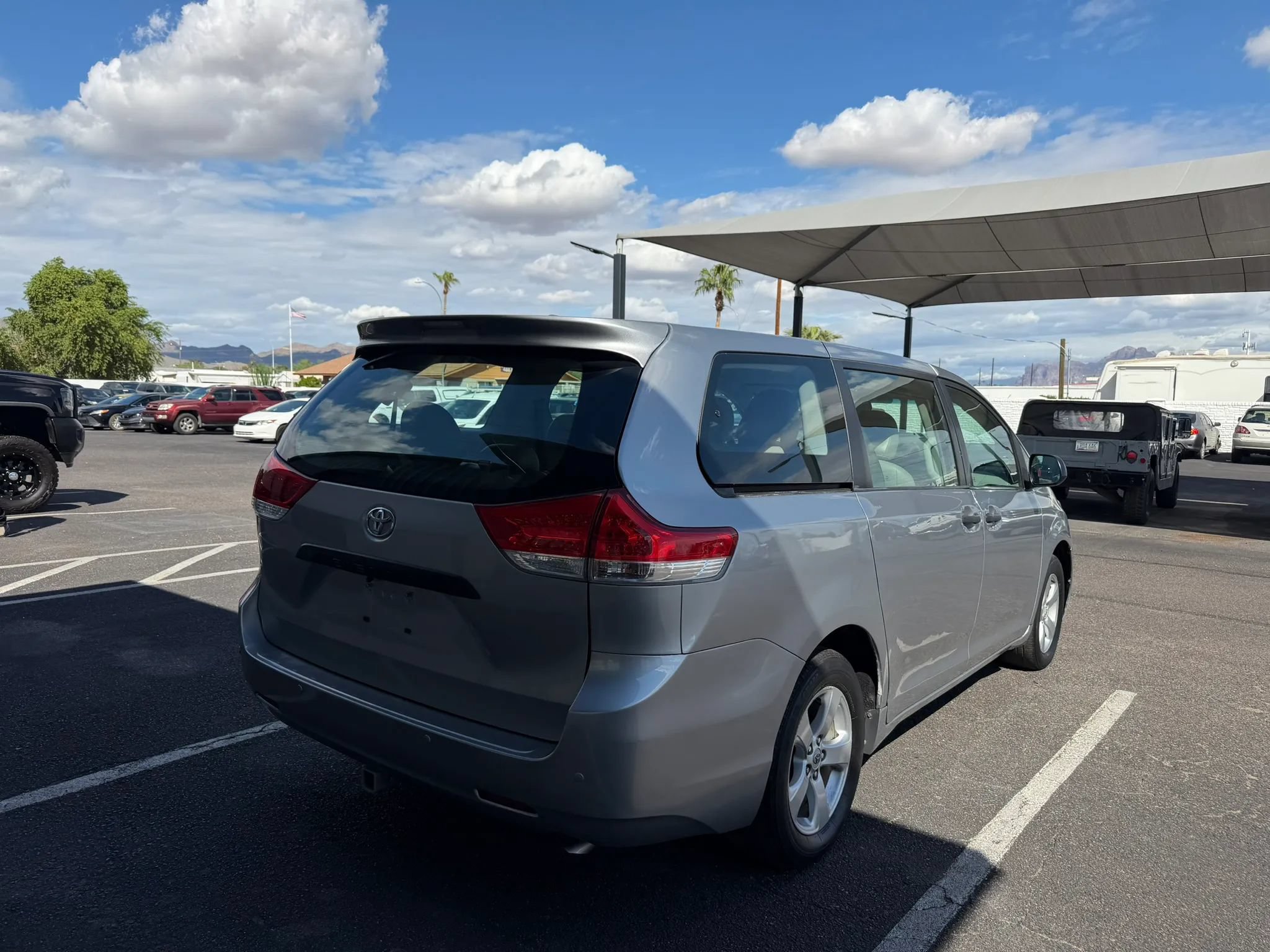 Used 2011 Toyota Sienna FWD image 10