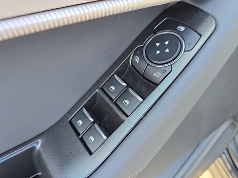 New 2026 Ford Explorer Active w/ Active Comfort Package image 8