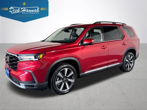 New 2025 Honda Pilot Touring image 1