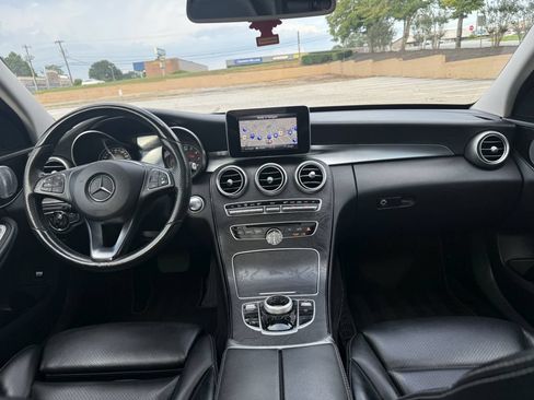 Used 2017 Mercedes-Benz C 300 4MATIC Sedan image 27