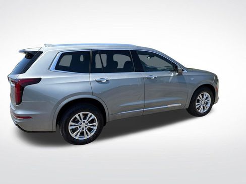 Used 2023 Cadillac XT6 Luxury AWD/4WD image 7