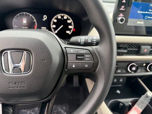 New 2026 Honda HR-V LX image 17