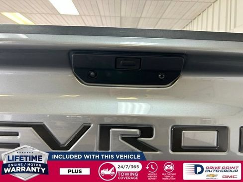 Used 2020 Chevrolet Silverado 1500 Custom w/ Custom Value Package AWD/4WD image 11