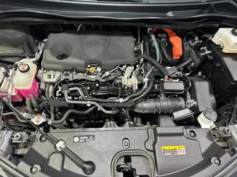 Used 2021 Toyota Sienna XLE AWD/4WD image 10