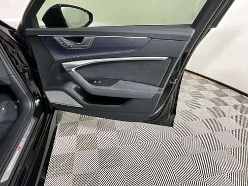 Used 2025 Audi RS 6 performance image 22