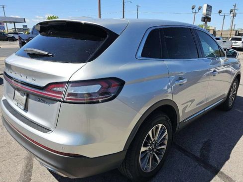 Used 2019 Lincoln Nautilus Select w/ Interior Protection Package AWD/4WD image 5