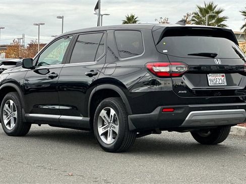 Used 2024 Honda Pilot EX-L image 6