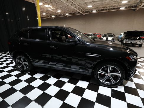 Used 2017 Jaguar F-PACE S AWD/4WD image 17