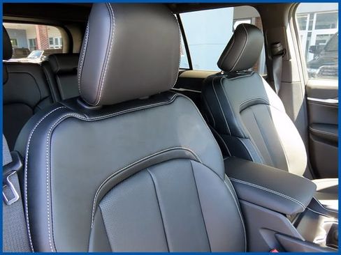 New 2026 Jeep Grand Cherokee Limited AWD/4WD image 9