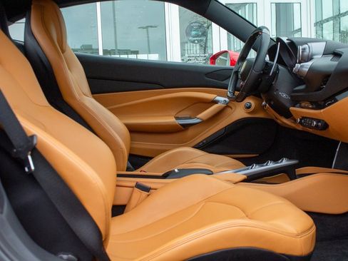 Used 2020 Ferrari F8 Tributo image 19