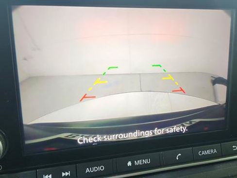 Used 2023 Nissan Rogue S AWD/4WD image 16