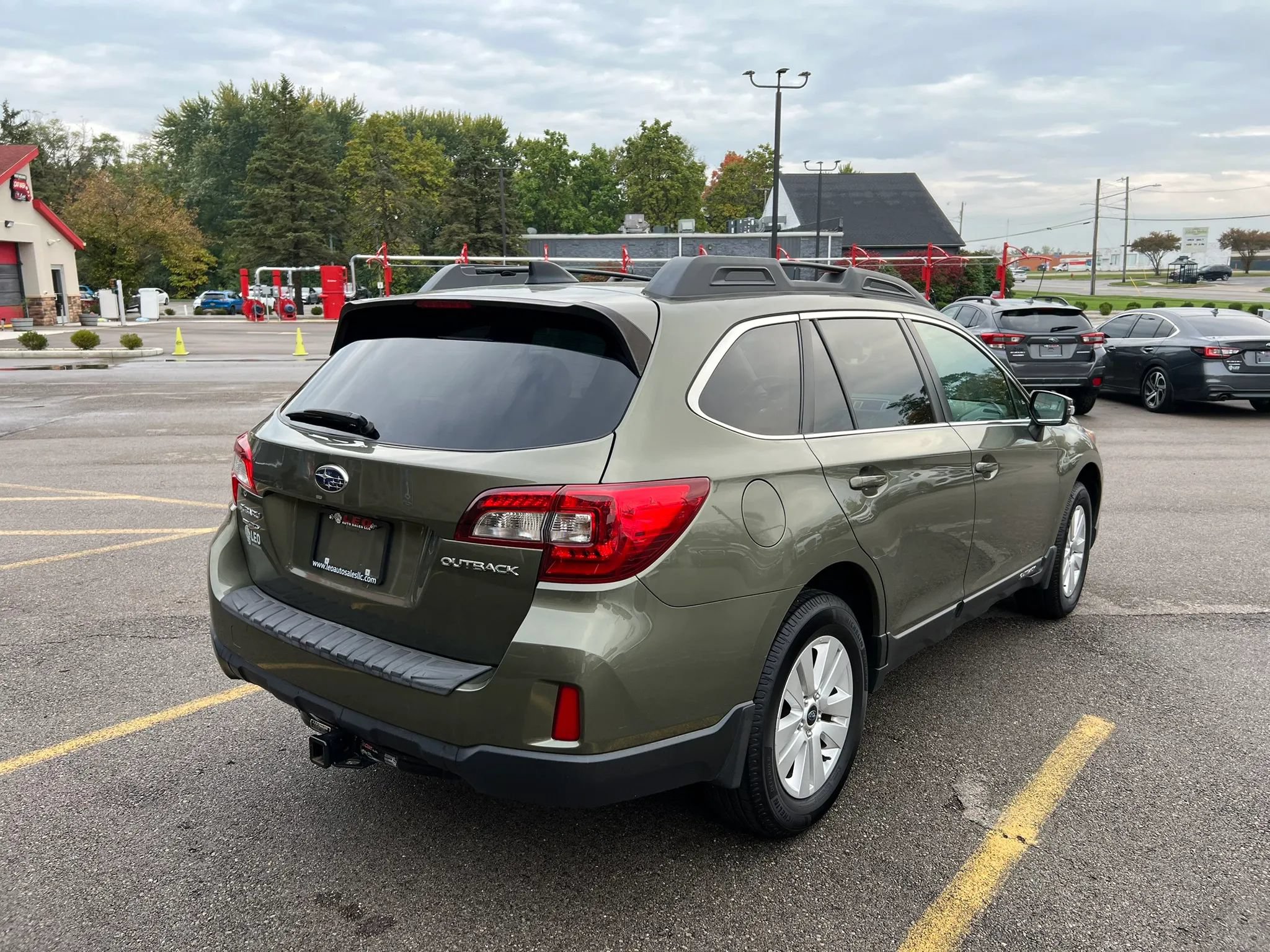 Used 2016 Subaru Outback 2.5i Premium AWD/4WD image 5