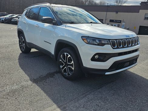 Used 2022 Jeep Compass Limited image 4