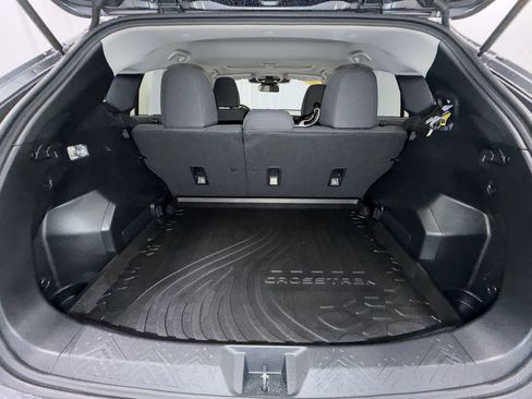 Used 2025 Subaru Crosstrek 2.0i Premium image 16