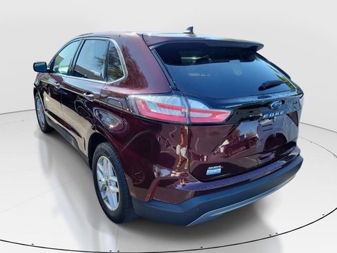 Used 2024 Ford Edge SEL image 3