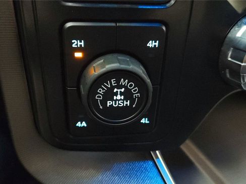 Used 2025 Ford F150 Platinum AWD/4WD image 30