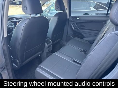 Used 2019 Volkswagen Tiguan SE w/ Panoramic Sunroof Package image 14