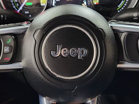Used 2021 Jeep Wrangler Unlimited Sahara AWD/4WD image 39