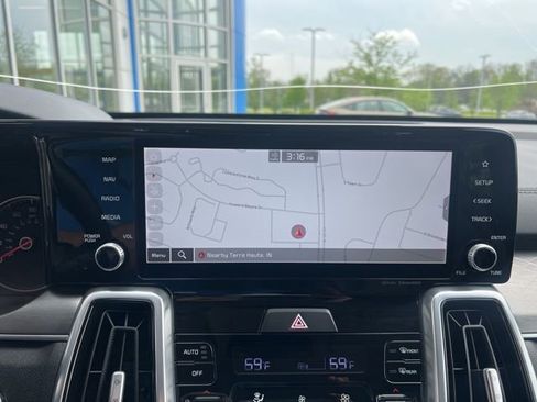 Used 2022 Kia Sorento SX image 14