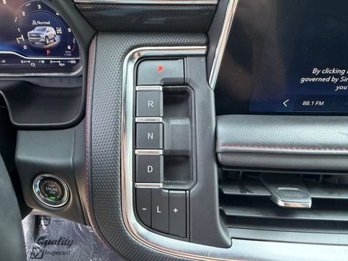 Used 2023 Chevrolet Suburban RST w/ Sport Performance Package AWD/4WD image 21