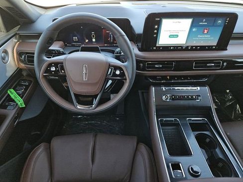 New 2026 Lincoln Aviator Reserve image 4