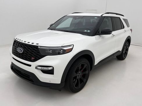 Used 2023 Ford Explorer ST w/ Equipment Group 401A AWD/4WD image 4
