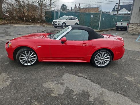 Used 2019 FIAT 124 Spider Lusso w/ Convenience Group image 6