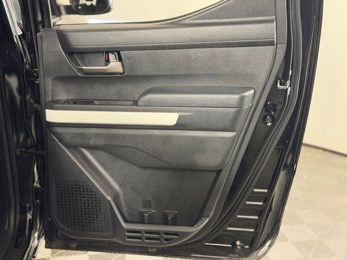 Used 2024 Toyota Tacoma TRD Off-Road image 38