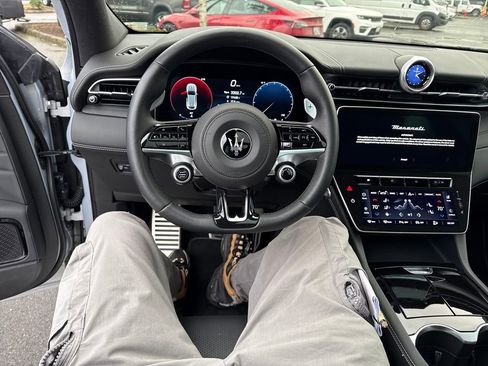 Used 2023 Maserati Grecale GT image 19