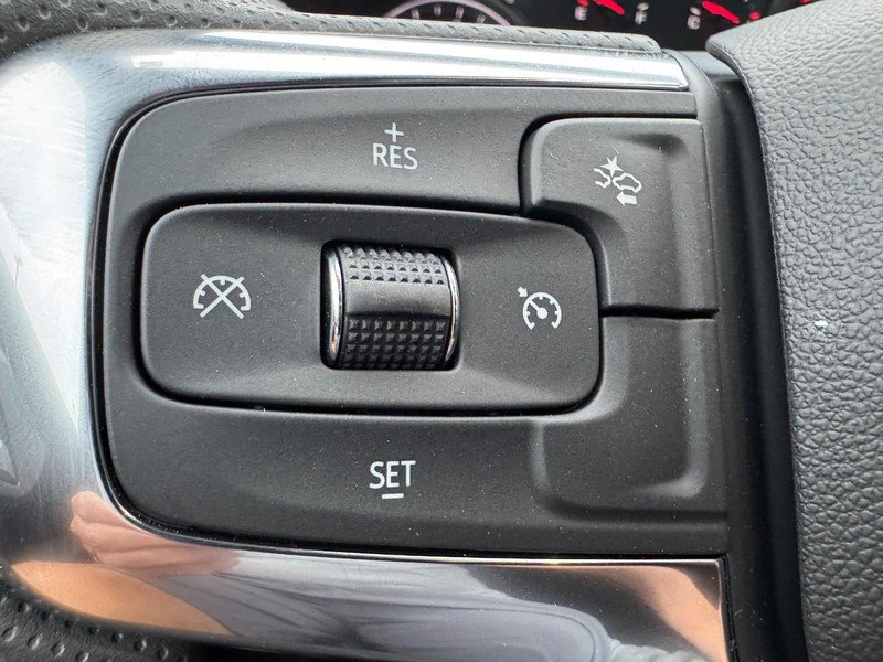 New 2026 Chevrolet Blazer LT w/ Convenience Package FWD image 35